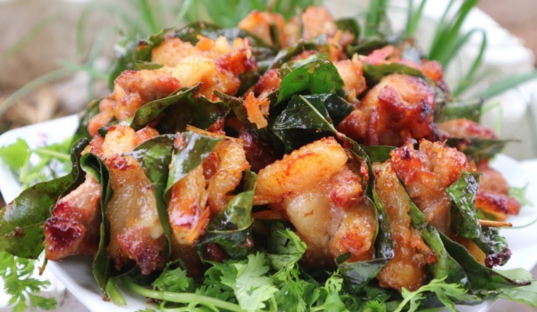 Xào lá móc mật - Món ăn đặc trưng của vùng núi