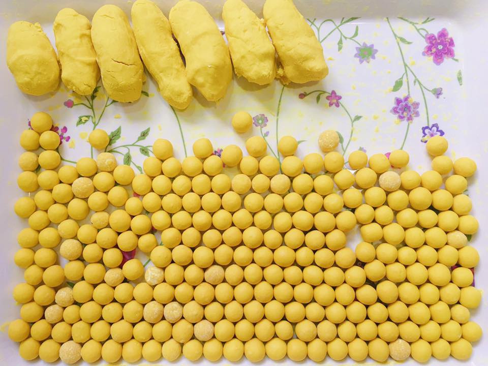 Uống tinh bột nghệ với mật ong hỗ trợ giảm cân