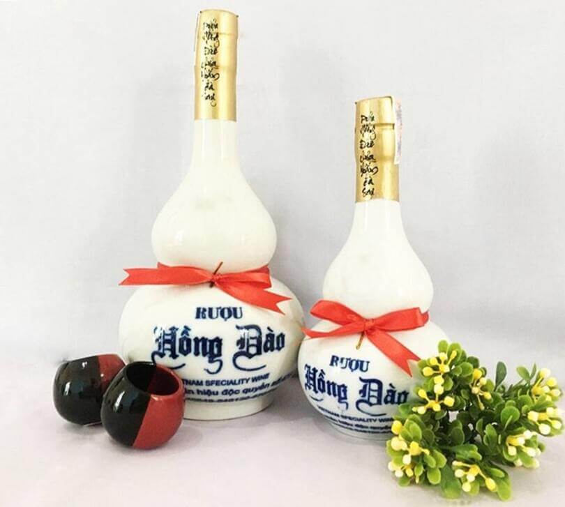 Công dụng của rượu Hồng Đào