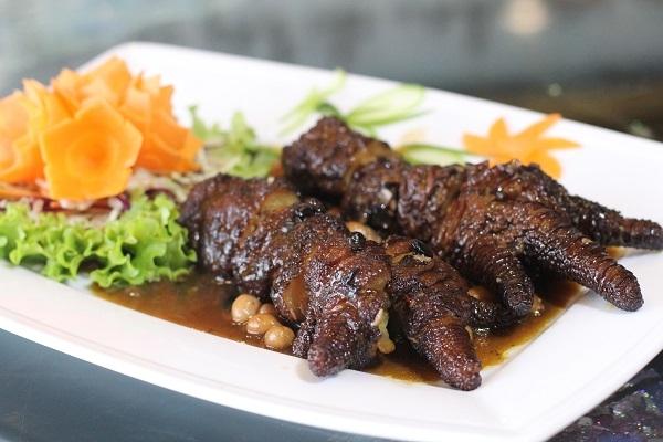 Món ăn từ chân gà Đông Tảo