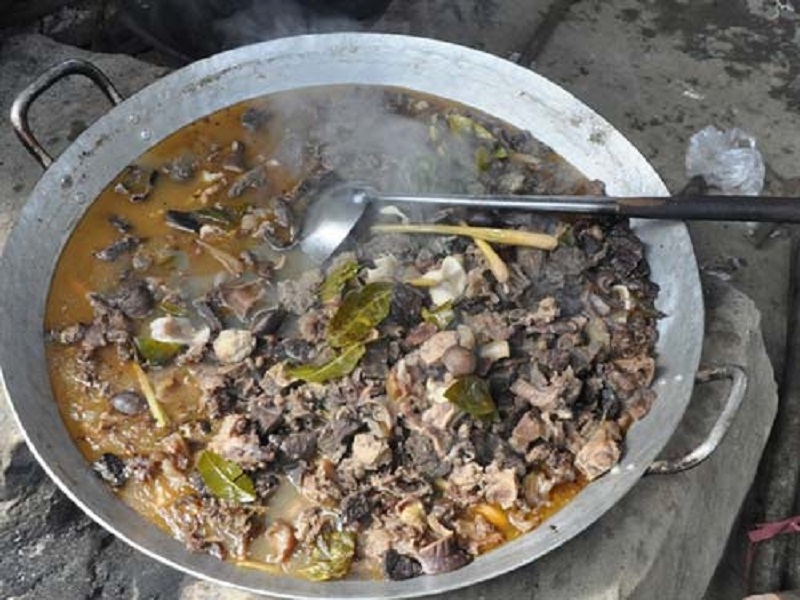 Giới thiệu thắng cố ngựa