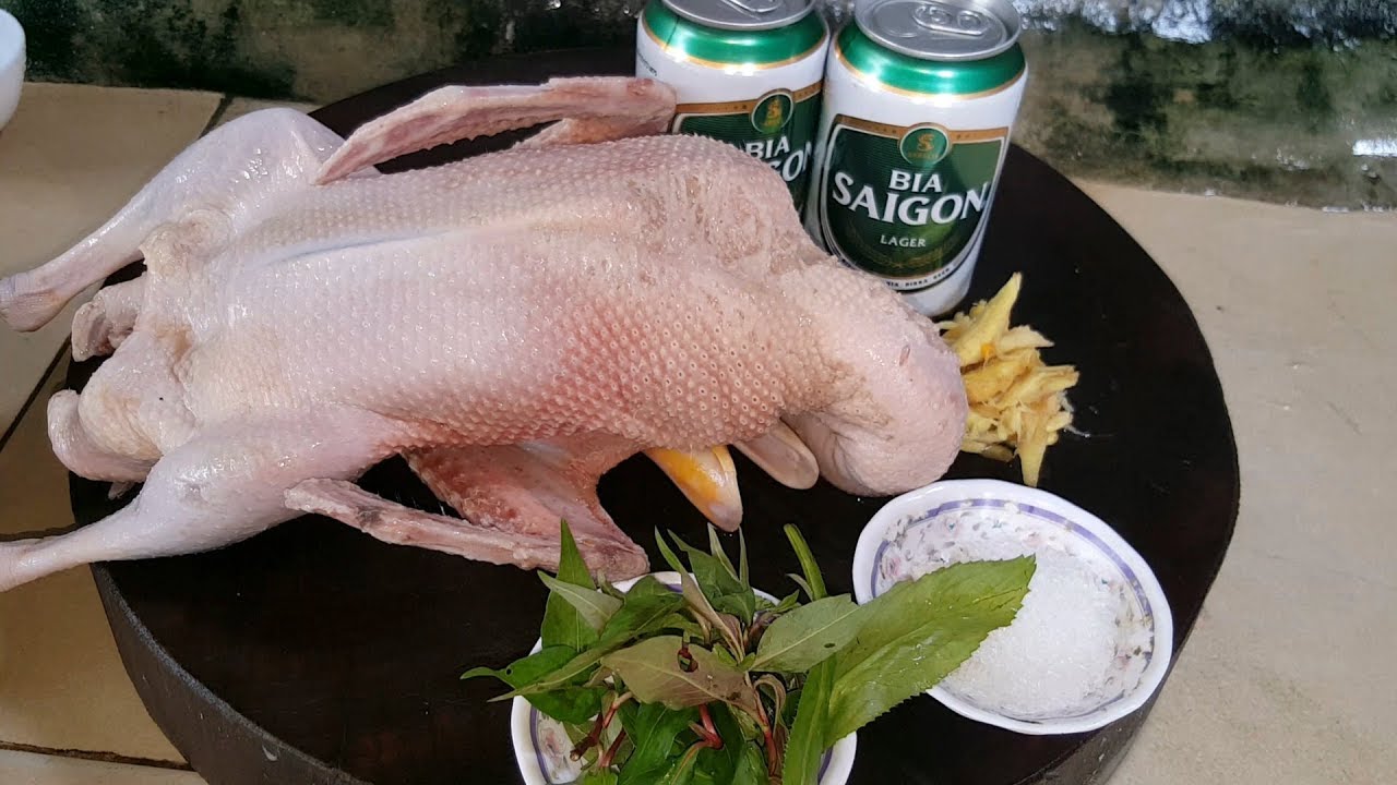 Nguyên liệu làm món vịt hấp bia