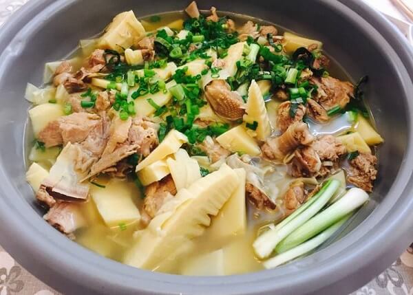 Vịt trời om măng